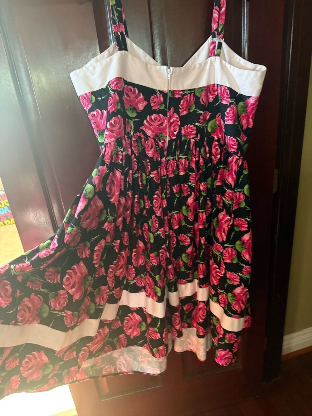 Unique Vintage Floral dress - Picture 4 of 5